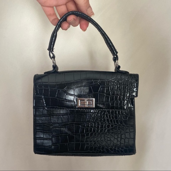❥Crocodile print crossbody❥ - Picture 3 of 3